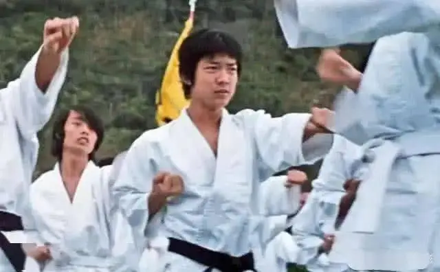 元彪的武道精神与人生哲学_元彪的武道精神与人生哲学_元彪的武道精神与人生哲学