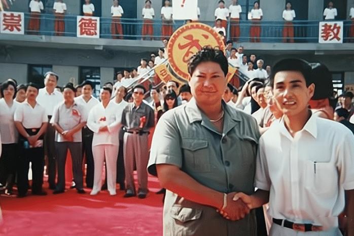 表演方法技巧_关之琳的职业技能与表演技巧_表演职业人物模仿