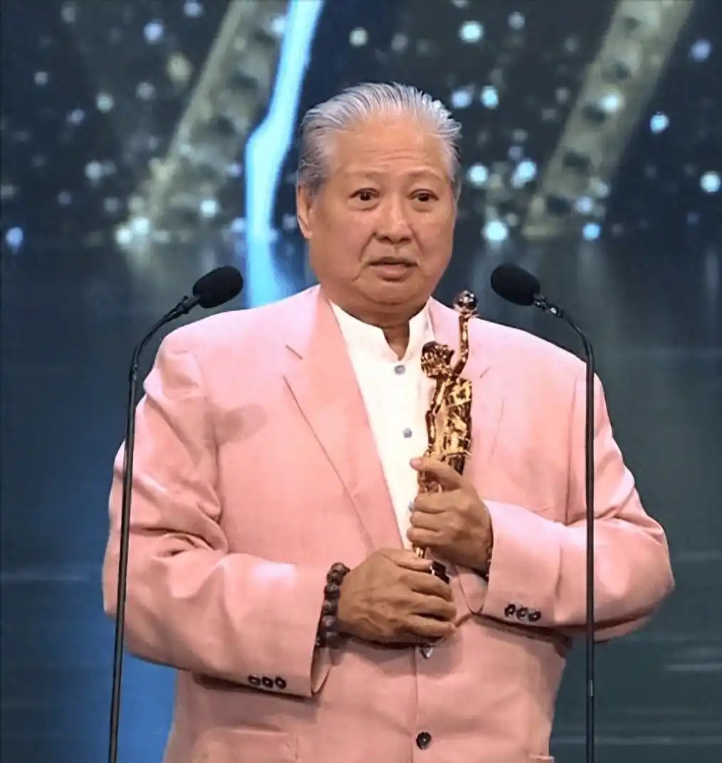 洪金宝：武侠电影的经典大师_武侠电影大师洪金宝经典视频_洪金宝指导的武侠电影