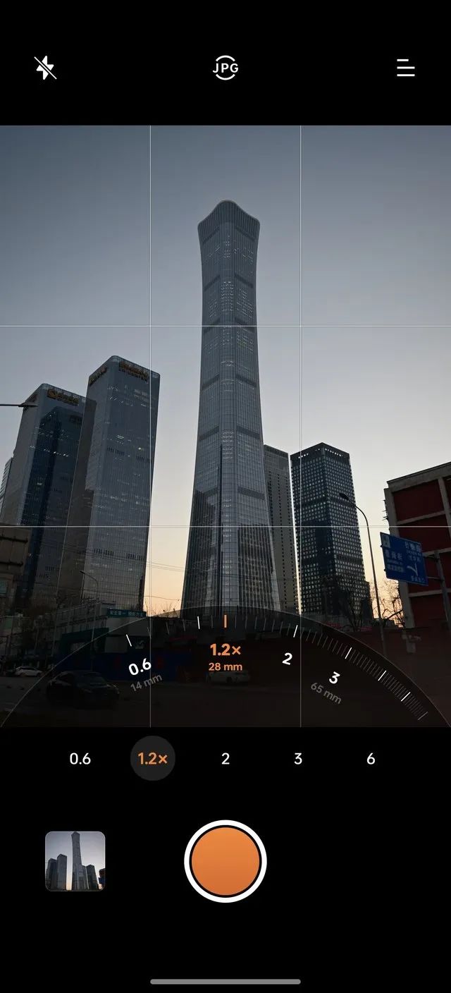 小米屏幕色差是怎么回事_小米屏幕色彩风格哪个好_小米14的屏幕设计与色彩表现力评测