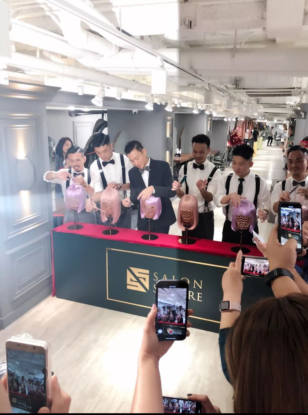 刘德华的影视作品与社会价值_刘德华对社会的影响_刘德华社团电影